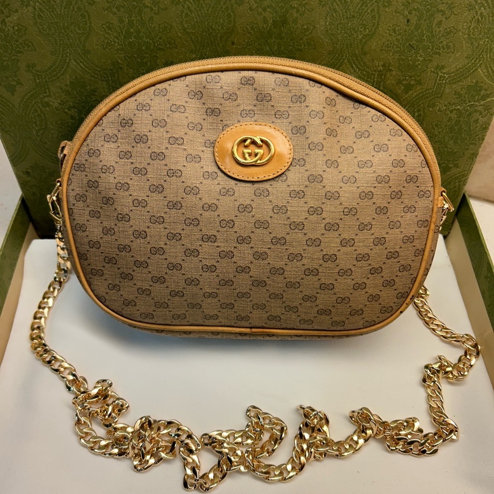Gucci Beige Crossbody Bag with Gold Chain